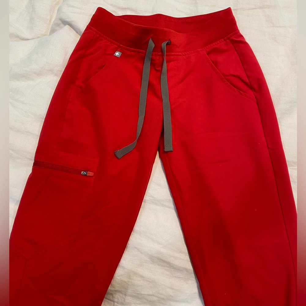 FIGS Zamora Jogger Scrub Pants, Pop Red, XXSP